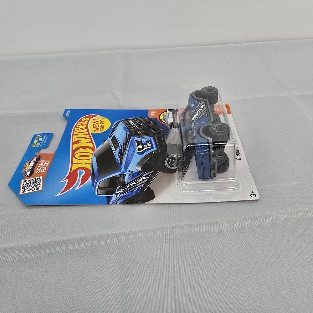 Hot‎ Wheels 2016 Hot Trucks 17 Ford F-150 Raptor Blue